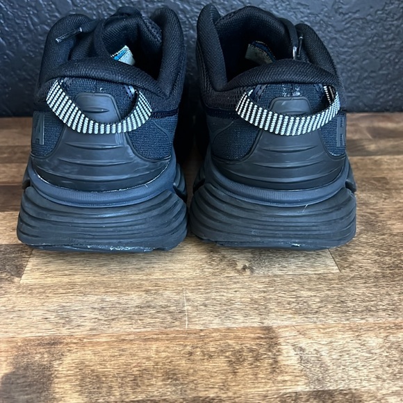 Hoka Men’s Black Shoes Size 10.5 - Picture 4 of 8